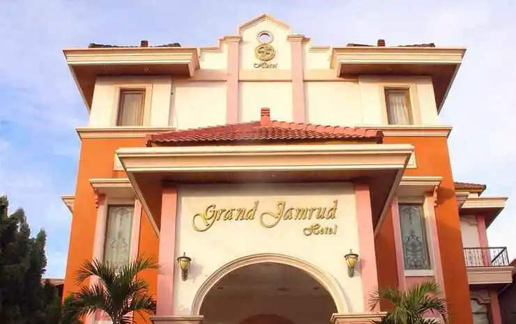 Grand Jamrud Hotel 1