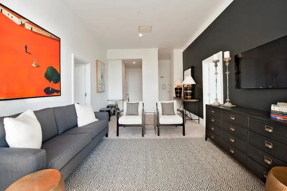 QV Executive Stylish Apartment - 853