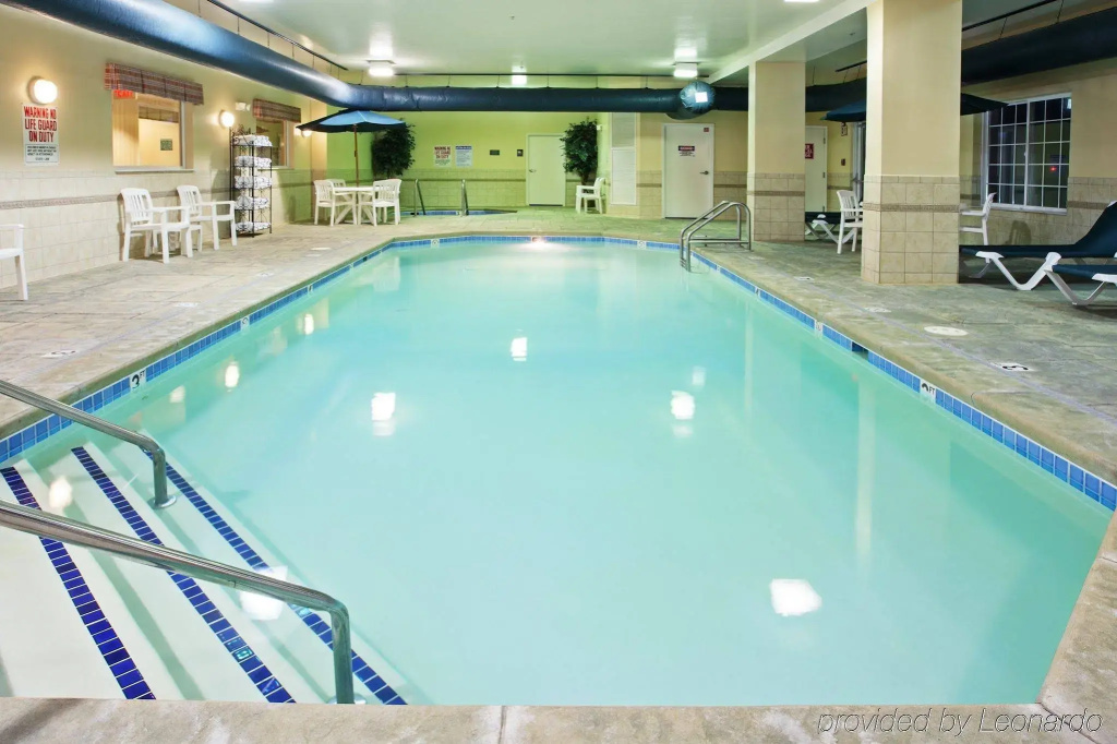 Country Inn & Suites by Radisson, Indianapolis Airport South, IN