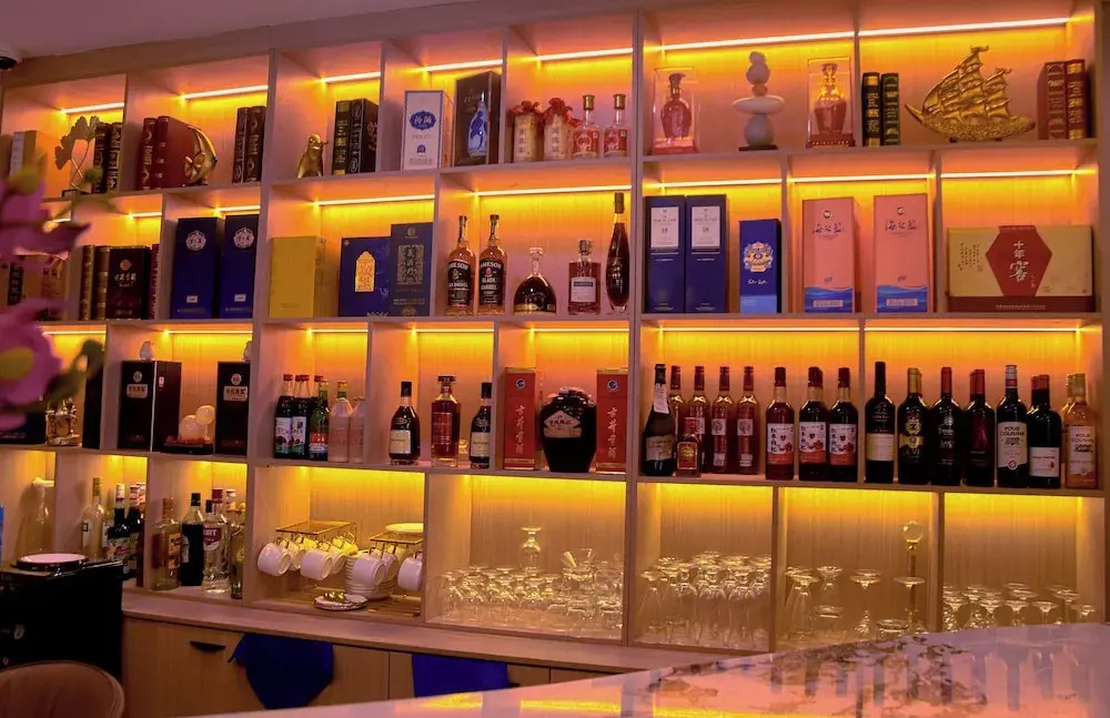 Wealth Hotel