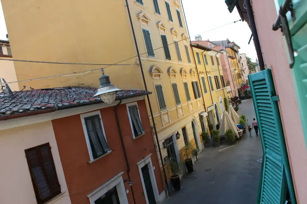 Suite Carla Lovely Apartment in Pietrasanta Center