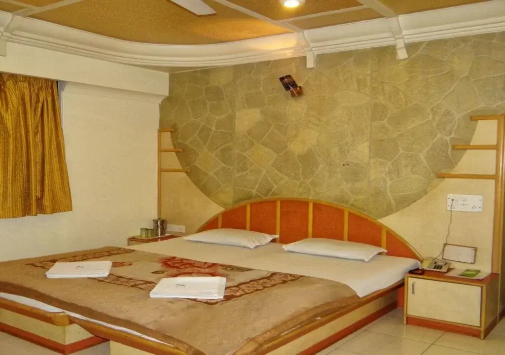 Shiv Sai Palace