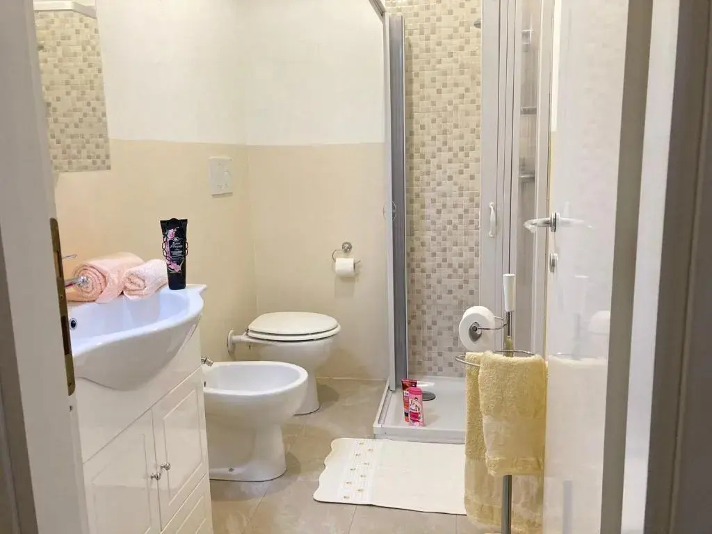 Appartamento a Peschiera del Garda con piscina ID I00538