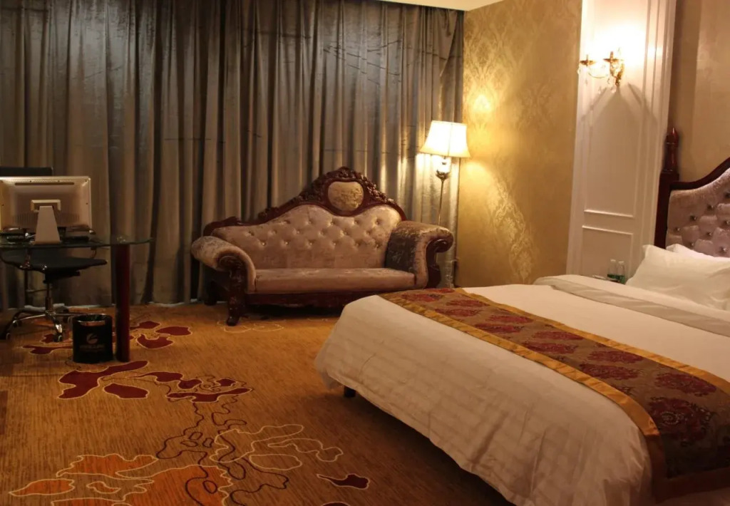 Foresoaring Hotel