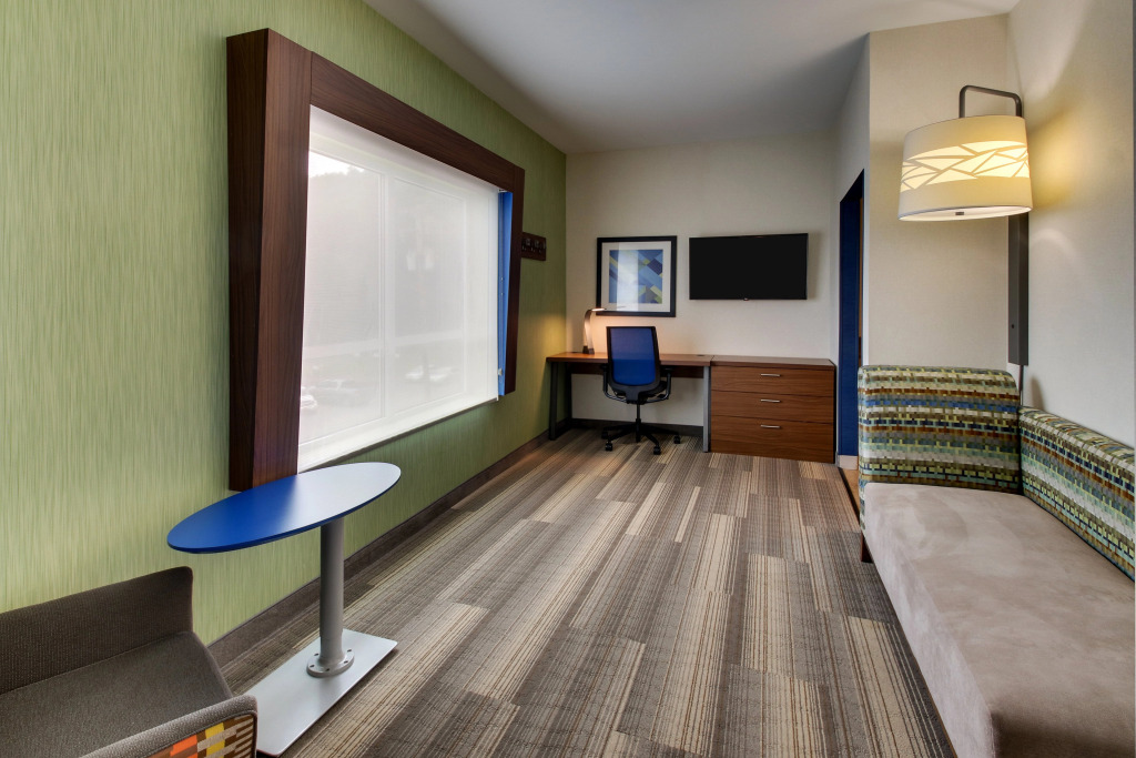 Holiday Inn Express & Suites Ithaca by IHG