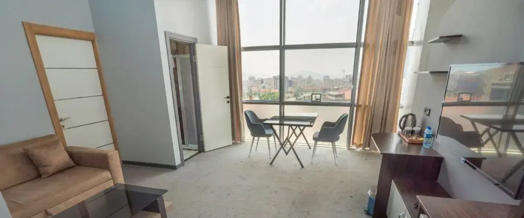 216 Palace Suites