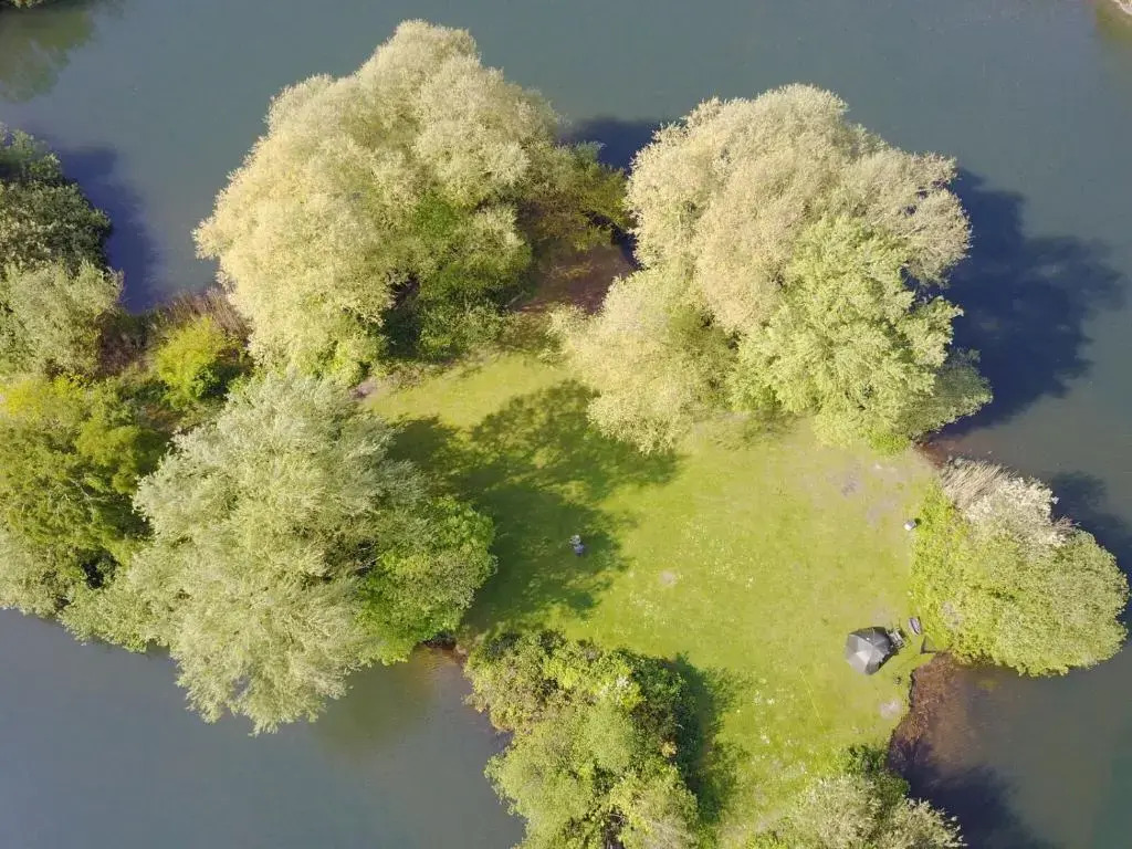 Woodlakes Park