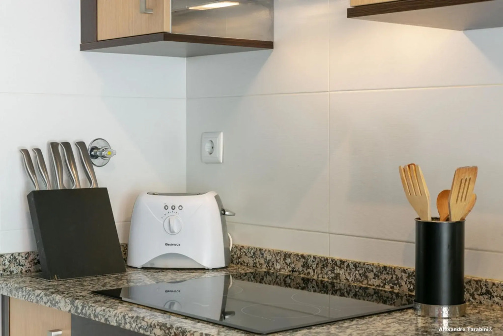 B09 - Downtown Spa Apartment