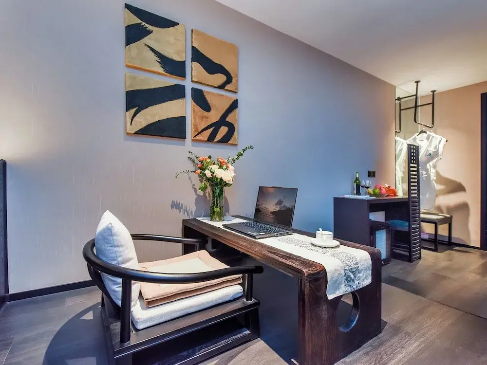 Enji M Hotel-Jiefangbei Hongyadong