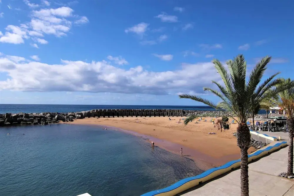 Elegant House in Calheta, Sea View