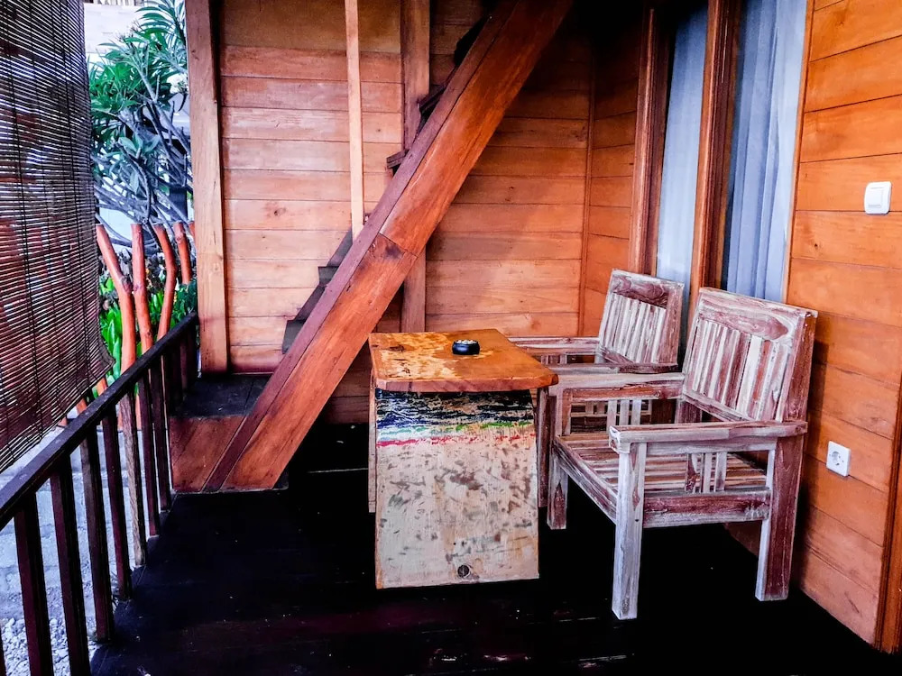 Malibu Huts