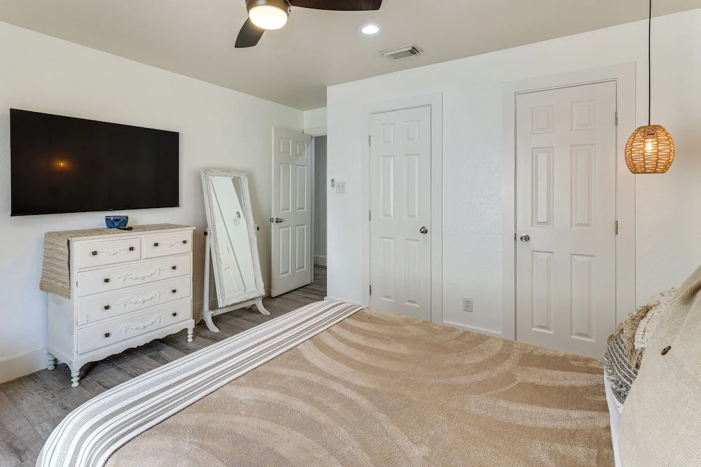 South Padre Island Getaway - Newly Renovated!