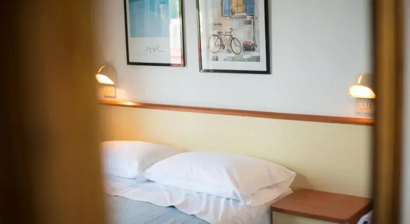 HOTEL VIENNA "Casa di viaggiatori per viaggiatori"
