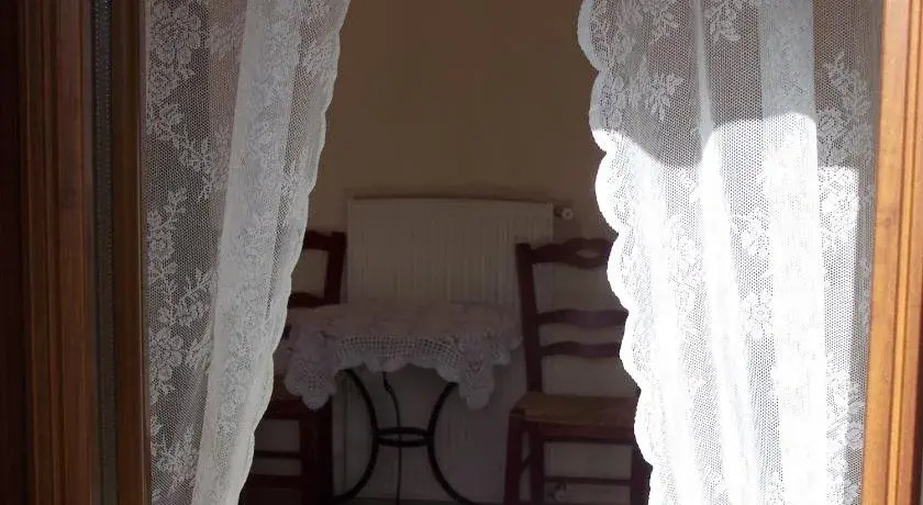 Diavatiko Traditional Apartments