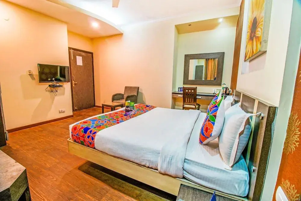 Fabhotel The Residency