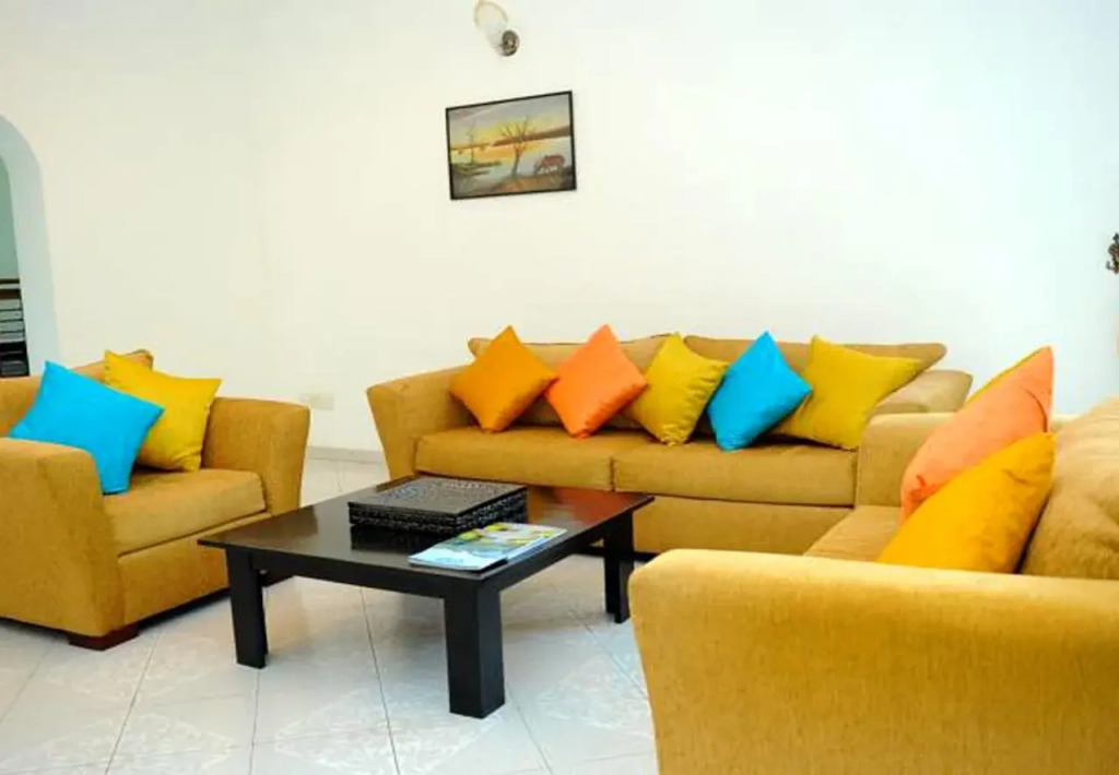 Airport reach villa