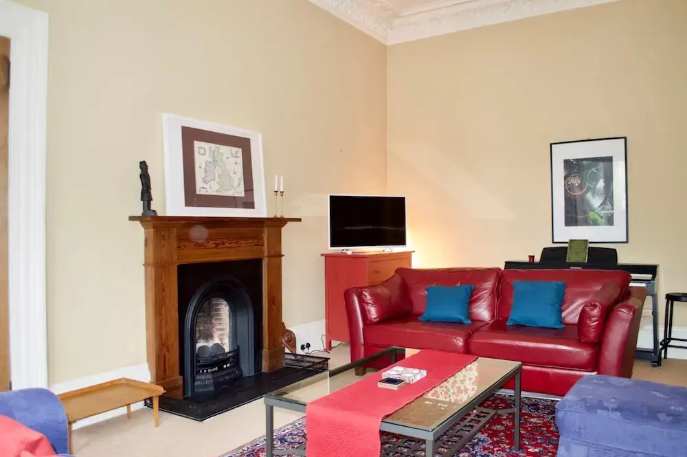 Central 2 Bedroom Home In Edinburgh
