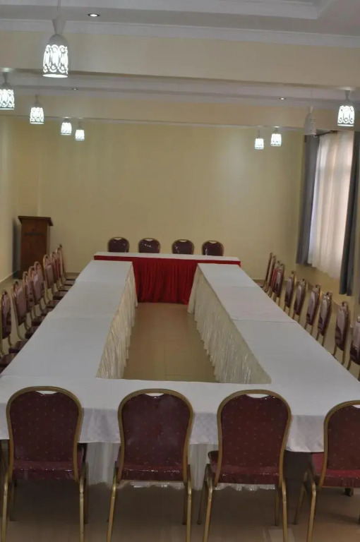 Peaks Hotel Limited