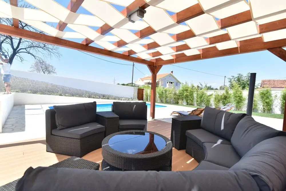 Apartments"Nika" with private pool