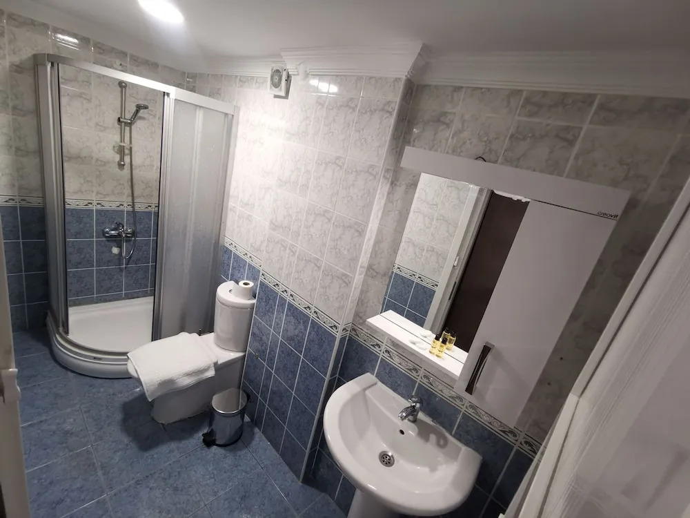 Kizil Elma Hotel