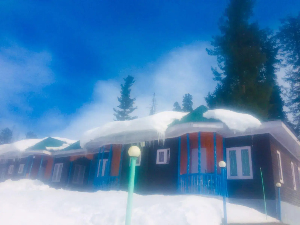 Pine View Resort