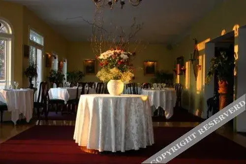 Thornewood Inn