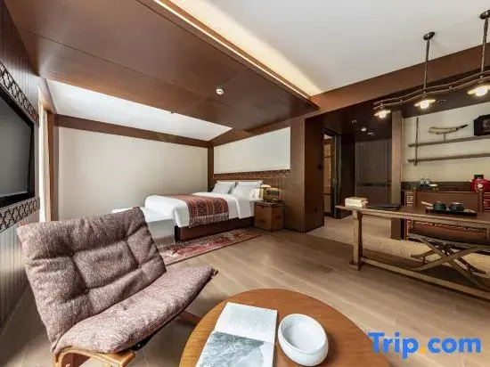 Minshan Yundi Hotel