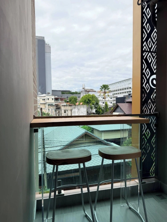 Room-luxury Condo, Chaing Mai Night Baza