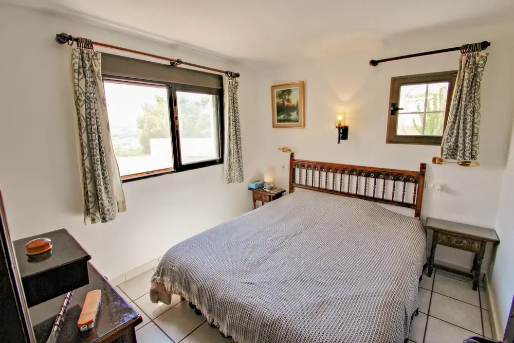 David - holiday bungalow with pool in Teulada