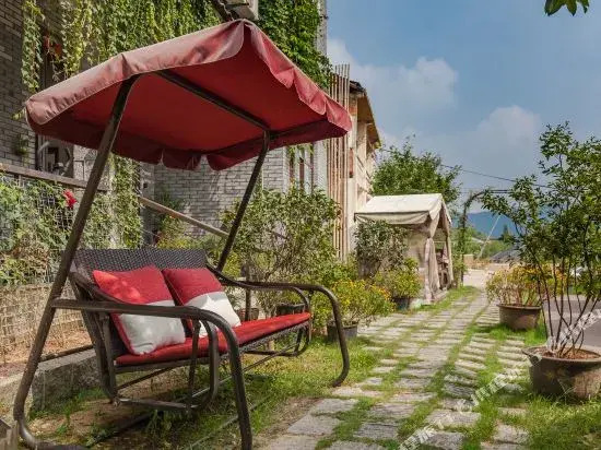Moganshan Mo Wen Dong Xi Homestay (Xiantan Village Scenic Area)