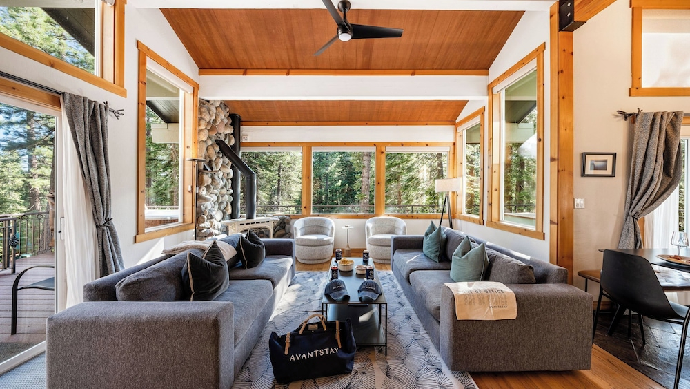 Year-round Tahoe Escape With Hot Tub & Outdoor Dining Timberline Haven by Avantstay