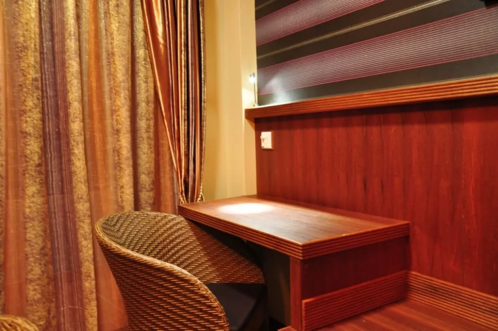 Rashu Hiyaa Hotel