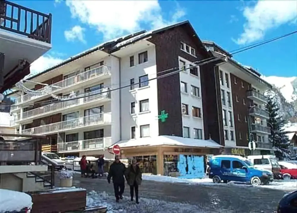 VAL D'aurea Entree A : 3 Pièces 6 Personnes / 3 Rooms 6 People