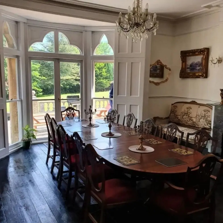 Historic Manor House - Sleeps 16 - Pool & Hot Tub