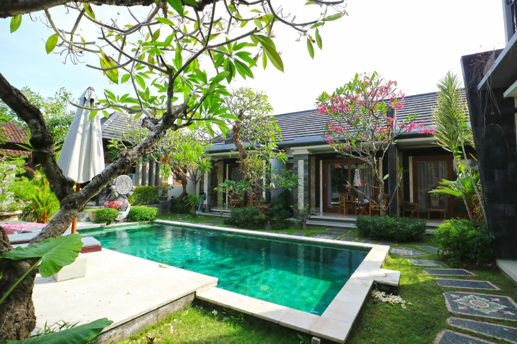 Raj Sindhu Sanur