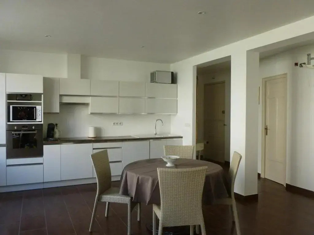 Appartement Ajaccio, 3 pièces, 6 personnes - FR-1-61-571