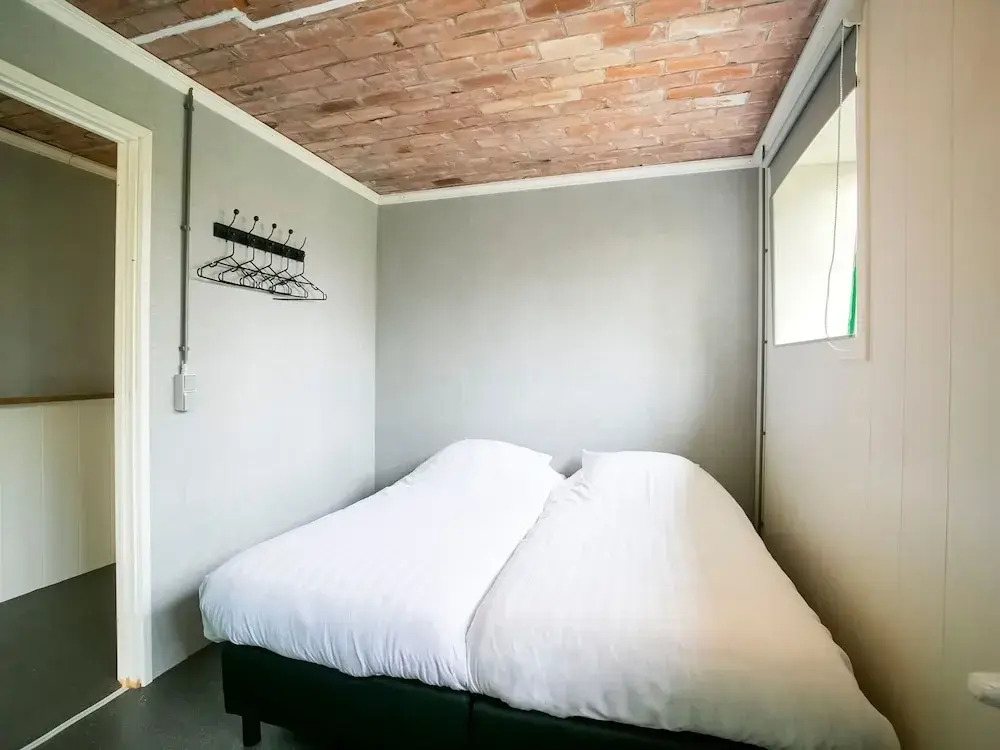 Cozy Holiday Home in Sint Maartensvlotbrug With a Garden