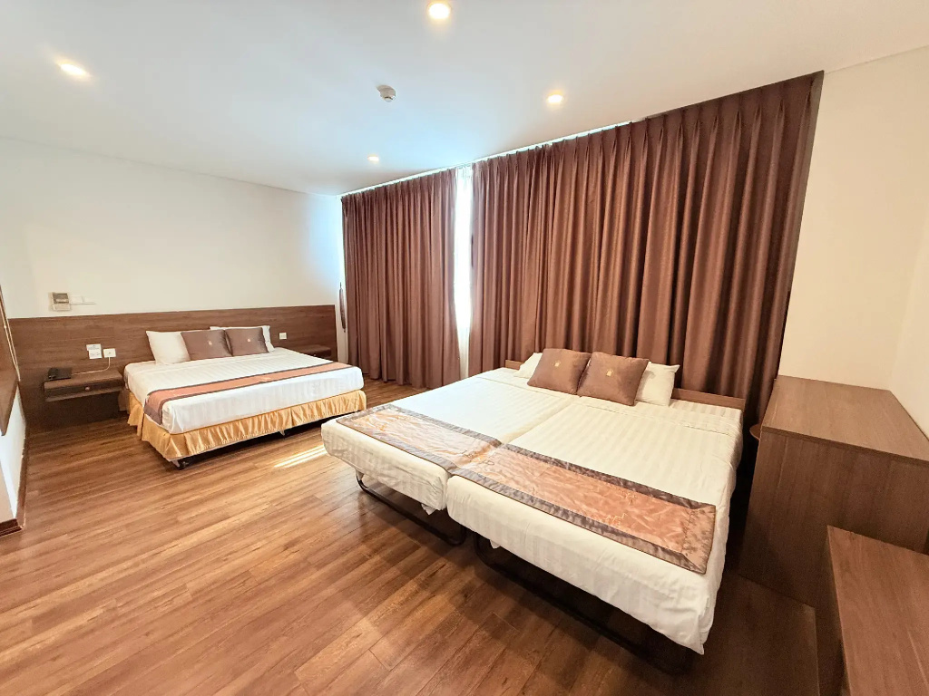 Lenid Ocean View Hotel