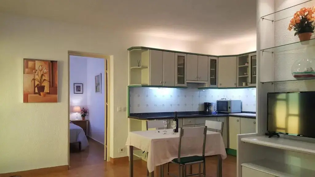 Apartamentos El Tosal 7E