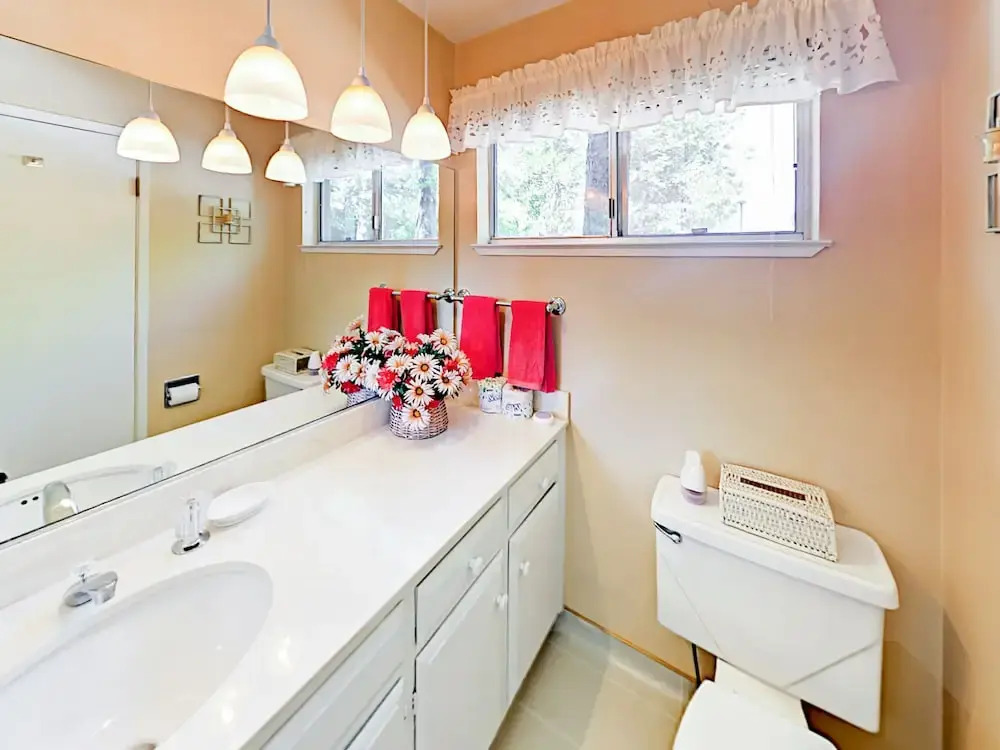 336al238 3 Bedrooms 2.5 Bathrooms Condo