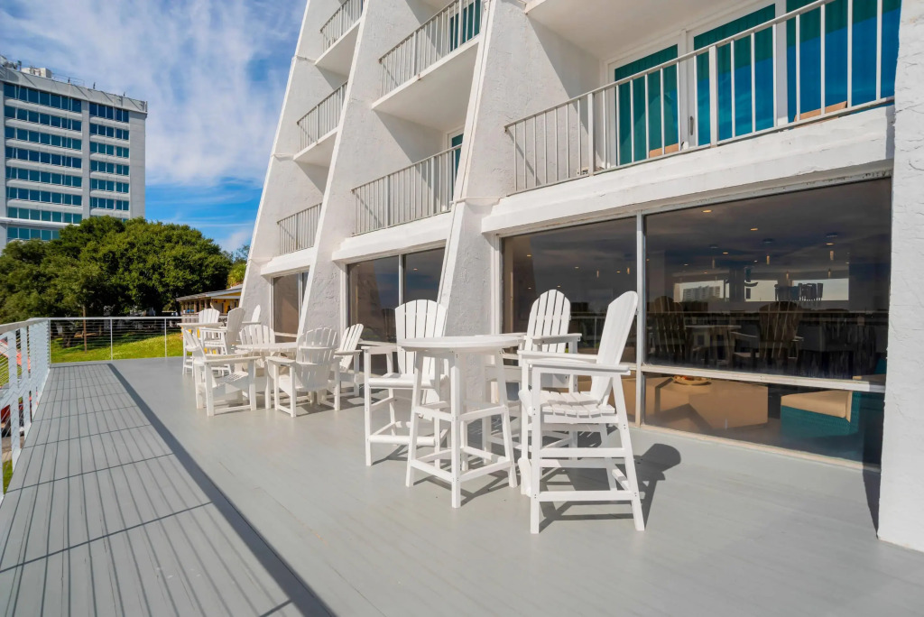 Inn on Destin Harbor, an Ascend Collection Hotel