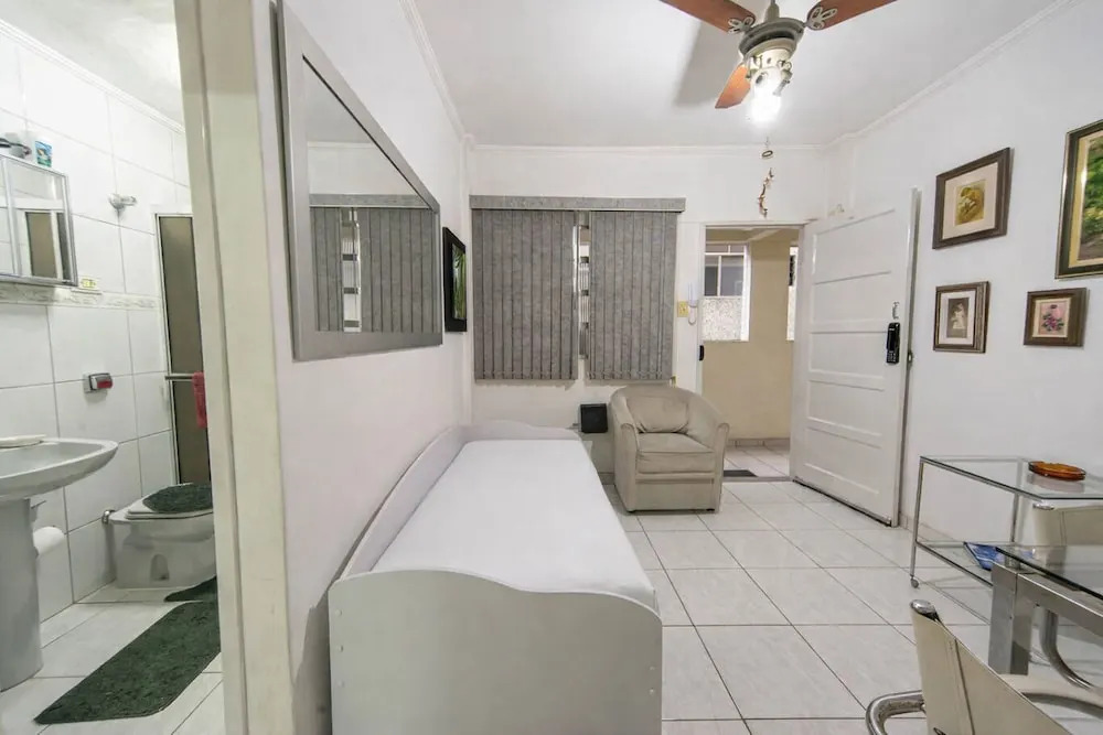 Apto com Wi Fi e Garagem a 240 Metros da Praia