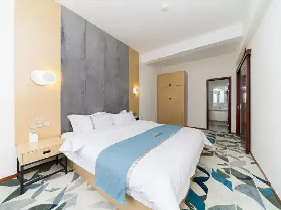 Yuanyu SOHO Apartment (Qingyuan Shunying Times Square)