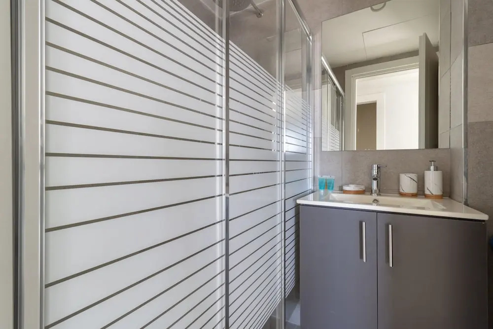 New Building 2 BR 2 Bathrooms Parking