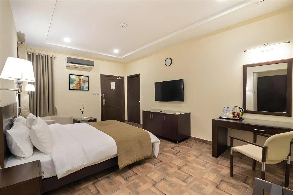 Hotel One Sahiwal