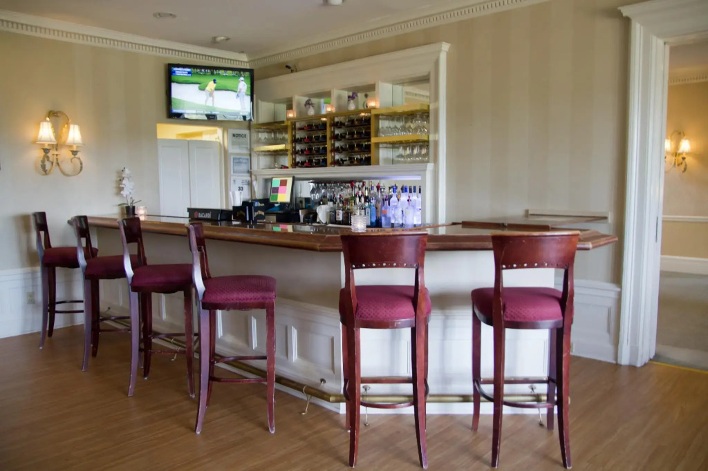Traditions Hotel & Spa Johnson City - Binghamton, an Ascend Collection Hotel