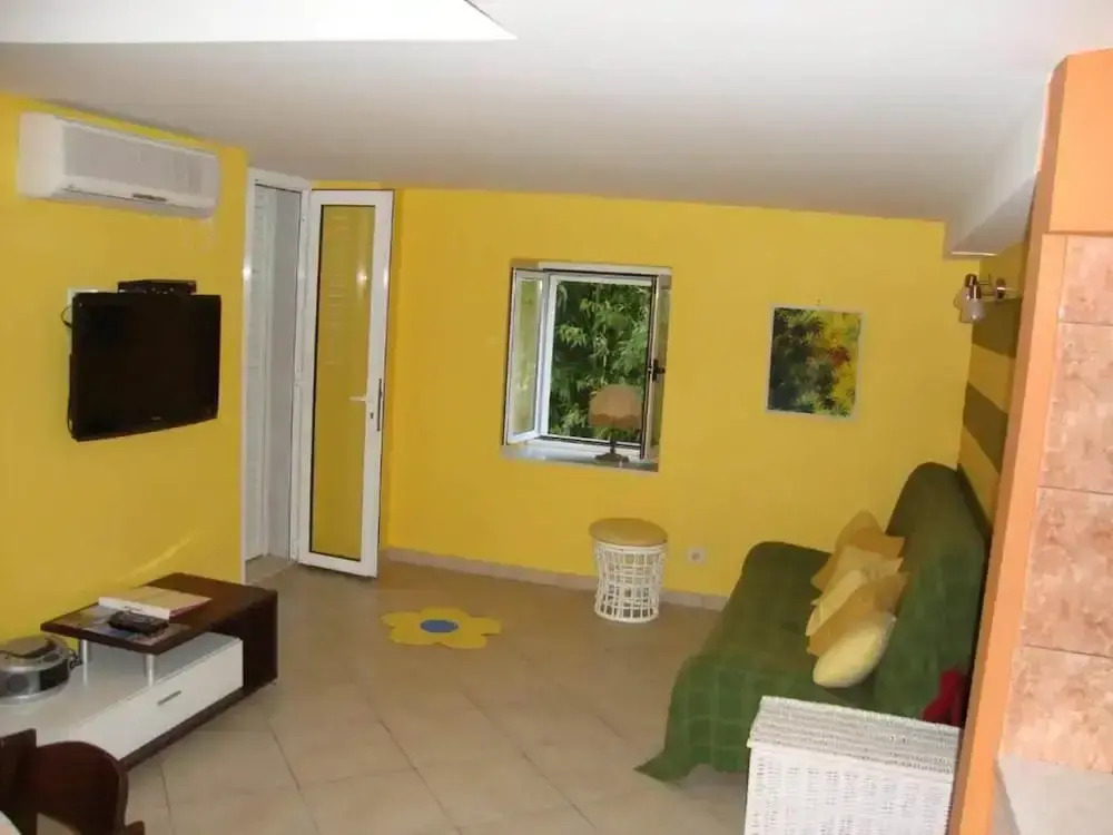 Apartments Villa Mare - One Bedroom Apartment with Balcony and Sea View