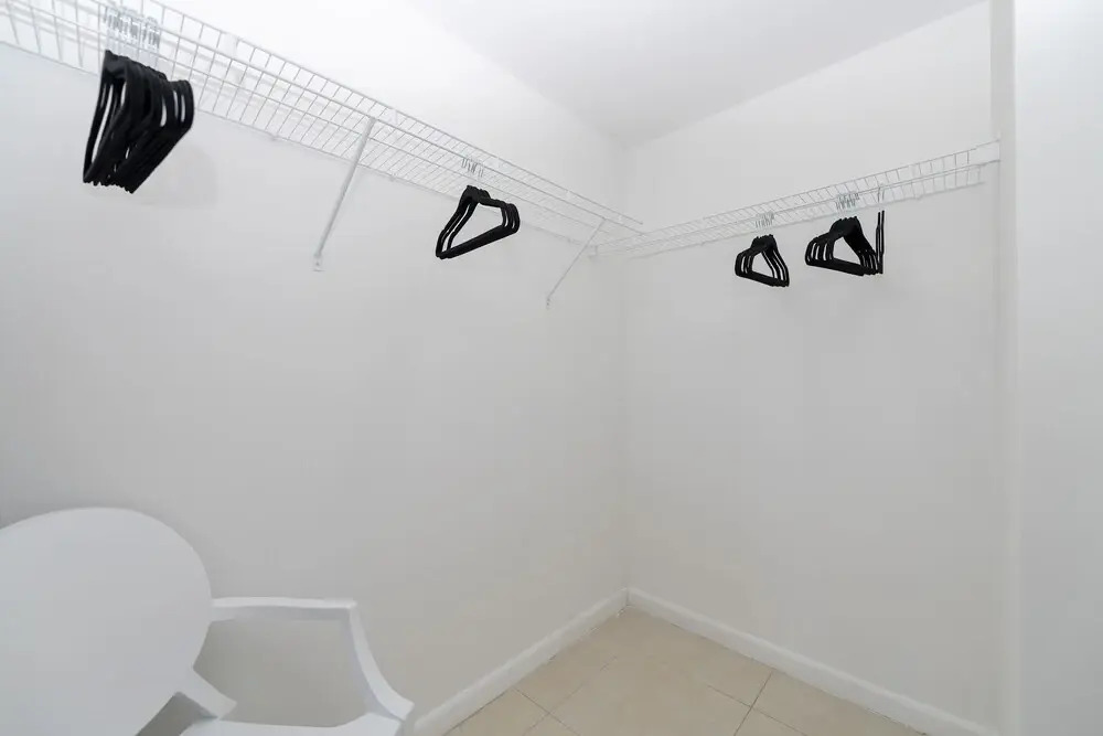 Miami World Rental - Midtown 820