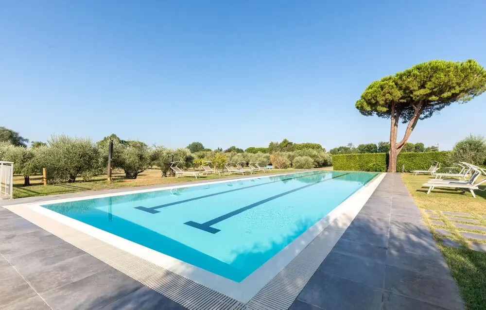 6 Bedroom Cozy Home In Passignano Sul T