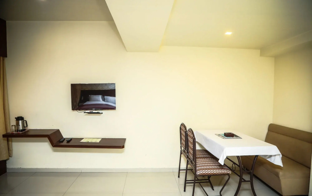 Hotel Sai Nidhi Executive-MindSpace Airoli Navi Mumbai